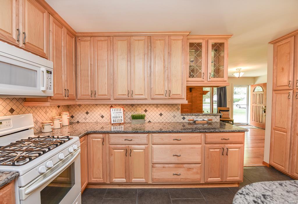 5382 Kerth Road St. Louis, MO 63128 - Photo 18 of 63 Gallery Image 18