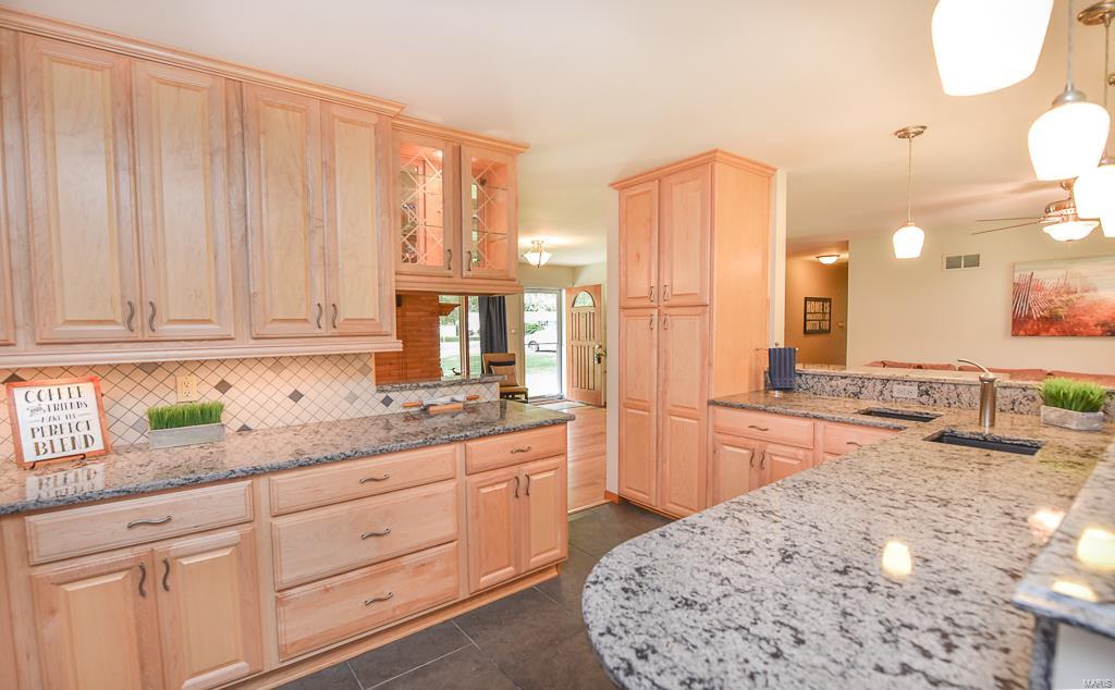 5382 Kerth Road St. Louis, MO 63128 - Photo 19 of 63 Gallery Image 19