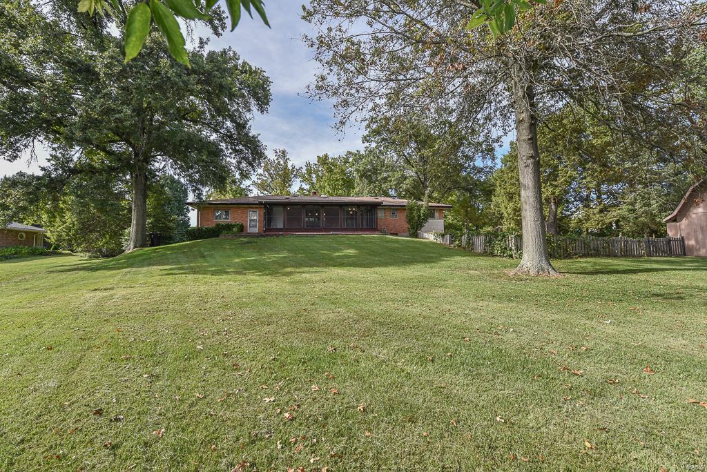 5382 Kerth Road St. Louis, MO 63128 - Photo 5 of 63 Gallery Image 5