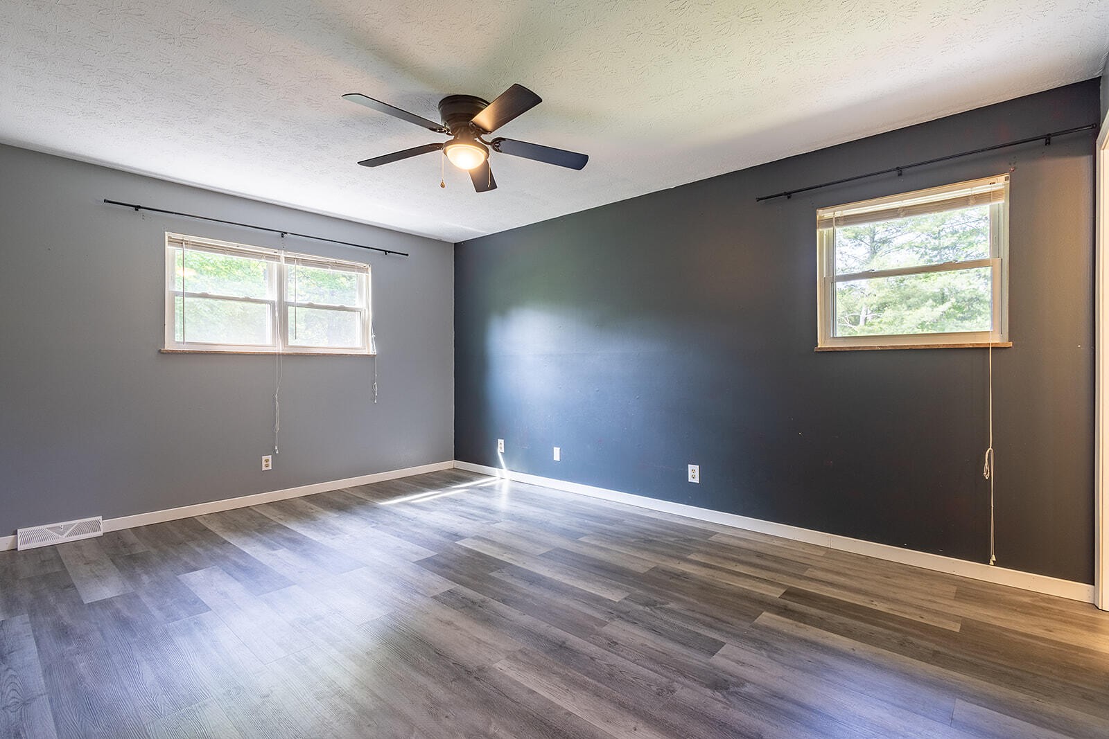 8205 Cricket Road Powell, TN 37849 - Photo 25 of 38 Gallery Image 25