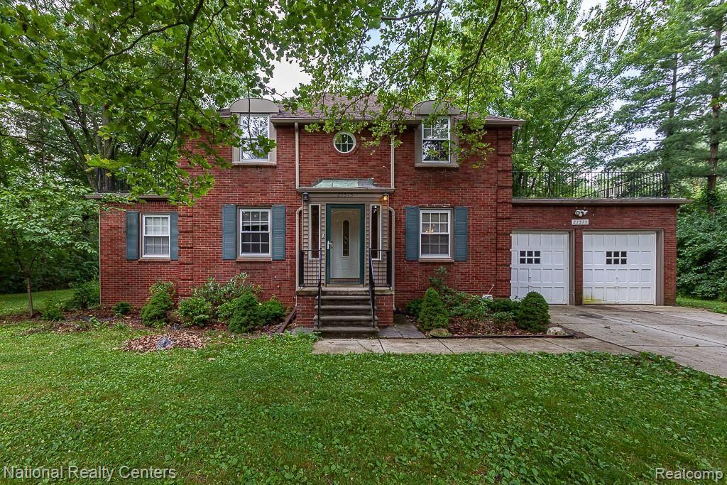 21515 Farmington Road Farmington Hills, MI 48335 - Photo 1 of 26