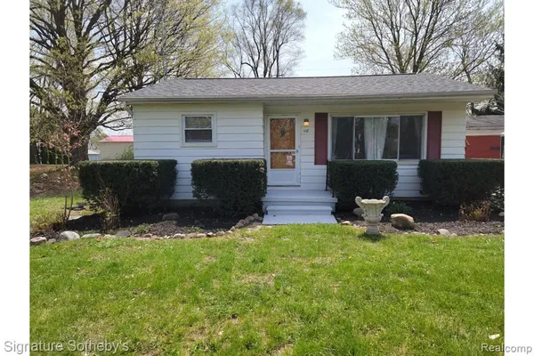 $205,000 | 118 Daley Road, Lapeer, MI 48446