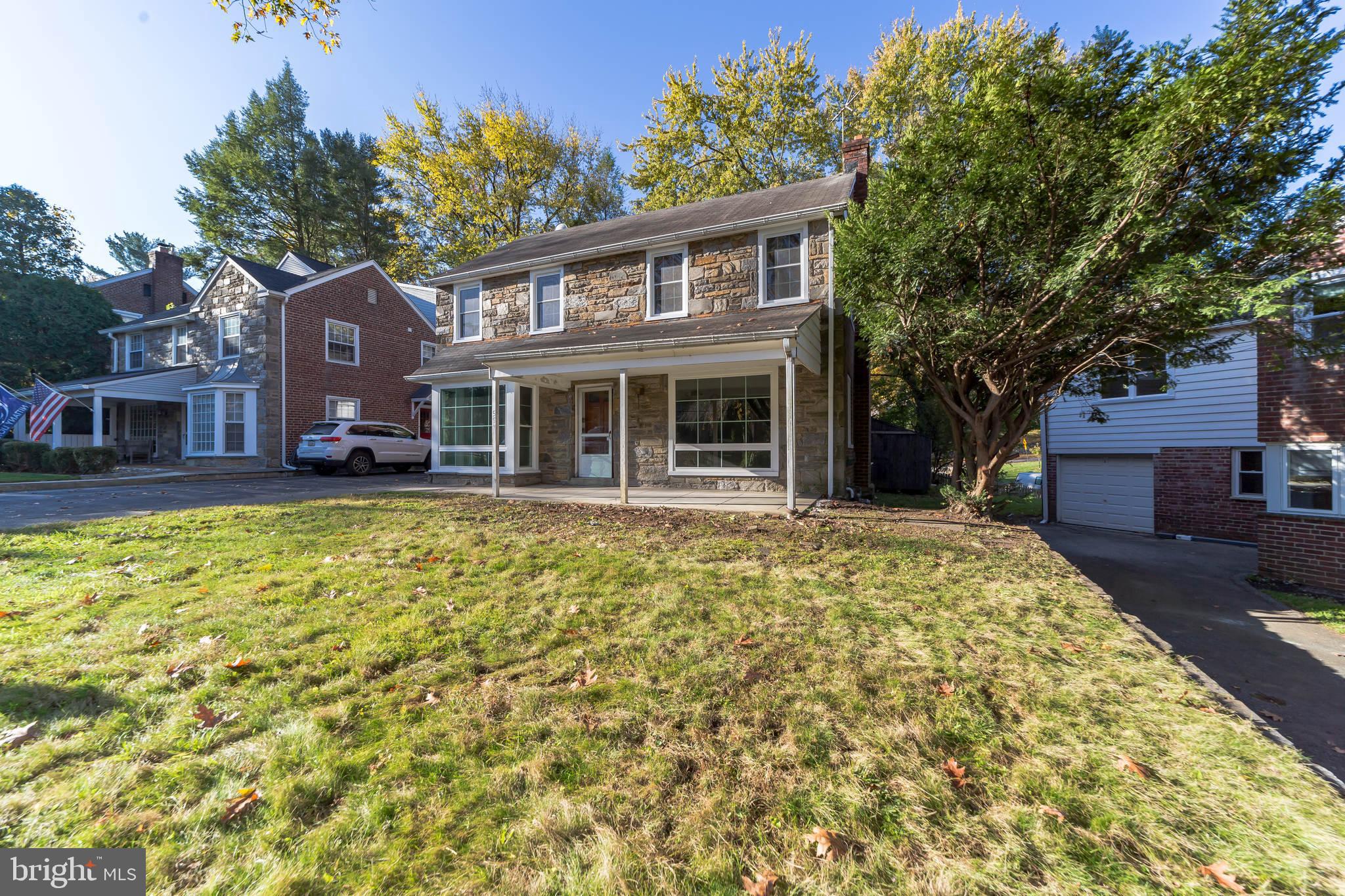 554 Manayunk Road Merion Station, PA 19066 - Photo 3 of 35