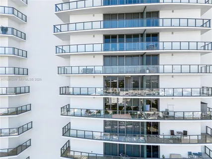$2,995,000 | 1116 North Ocean Boulevard, Unit 1404, Pompano Beach, FL 33062