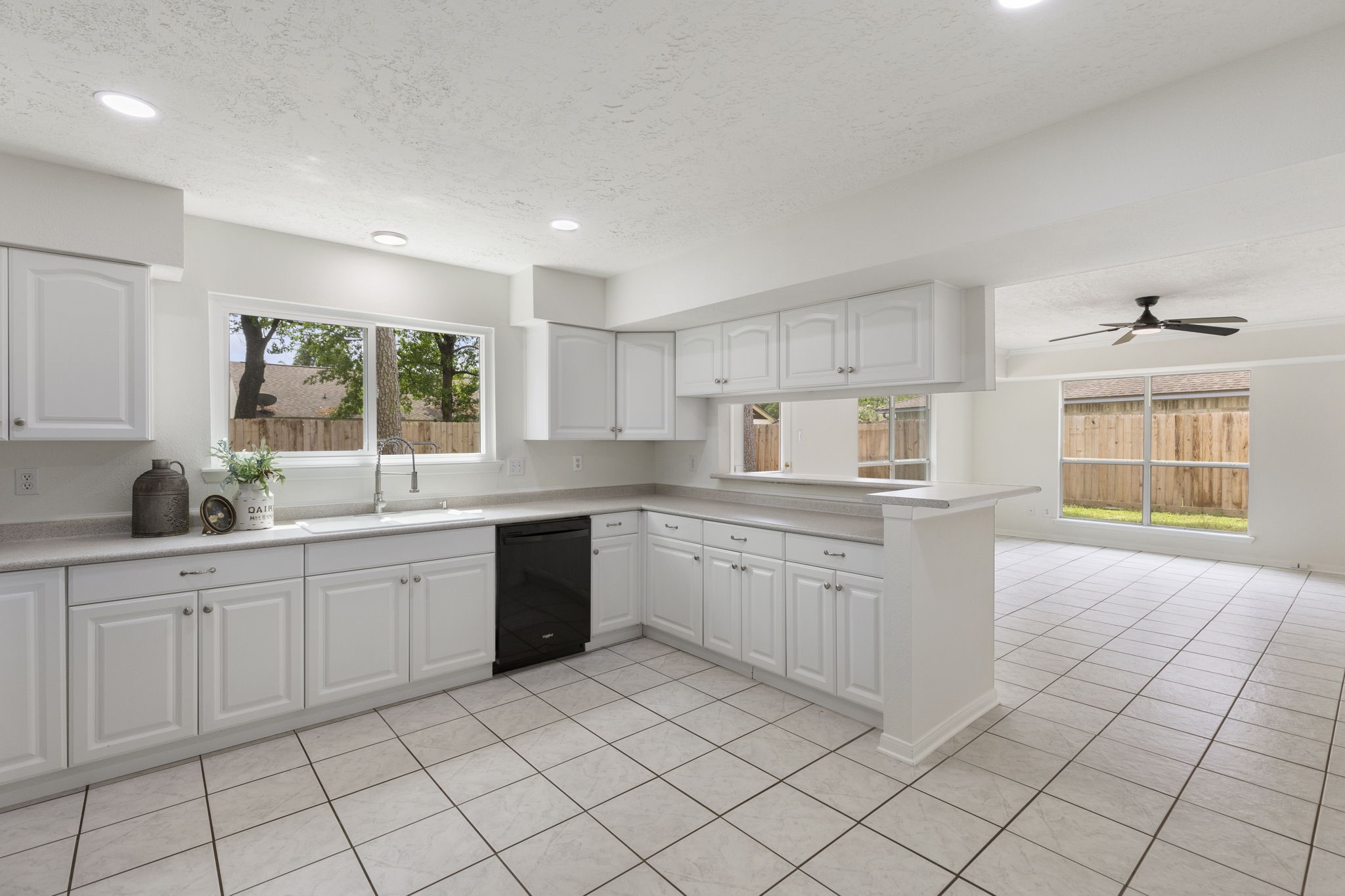 4715 Towermont Lane Spring, TX 77388 - Photo 12 of 35 Fantastic views from every angle.