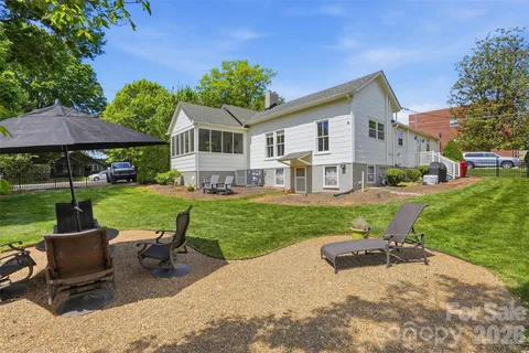 $779,000 | 303 South Street, Davidson, NC 28036