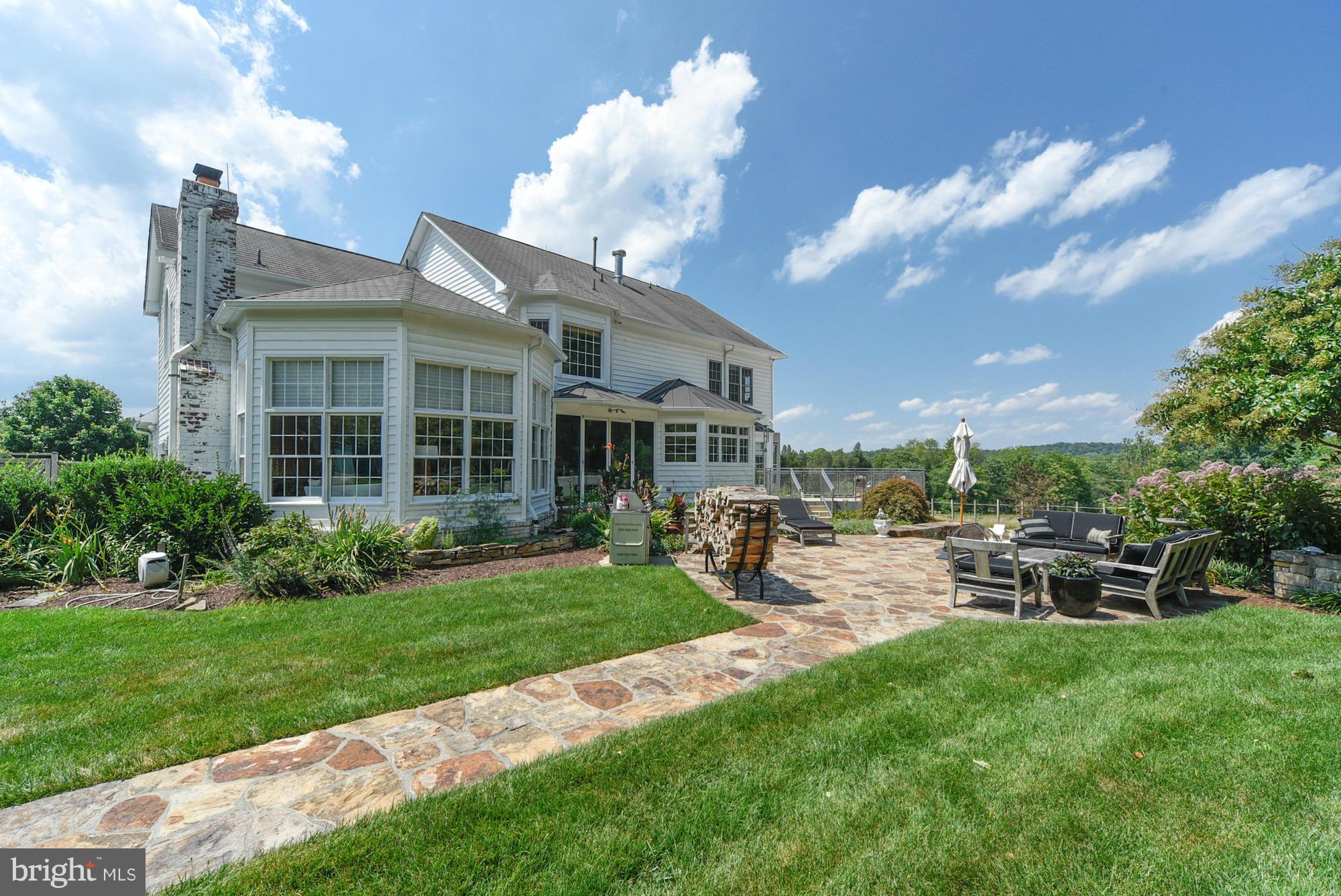 1511 Linthicum Road Dickerson, MD 20842 - Photo 27 of 30 Exterior (Rear)