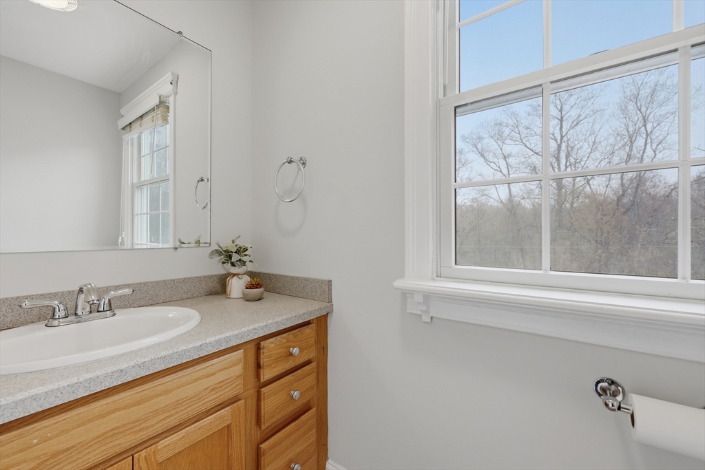 324 West Sutton Road Sutton, MA 01590 - Photo 18 of 42
