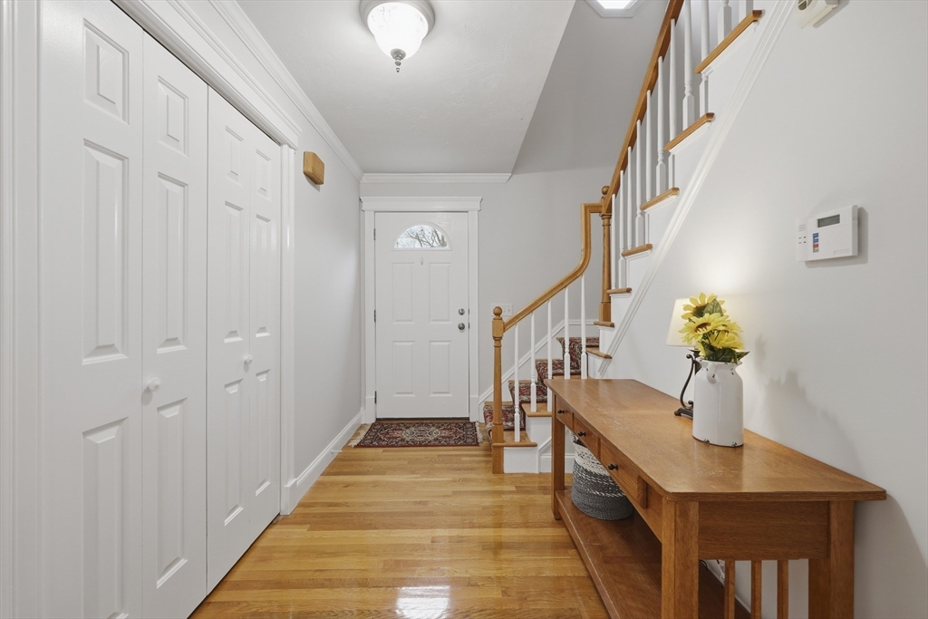 324 West Sutton Road Sutton, MA 01590 - Photo 2 of 42