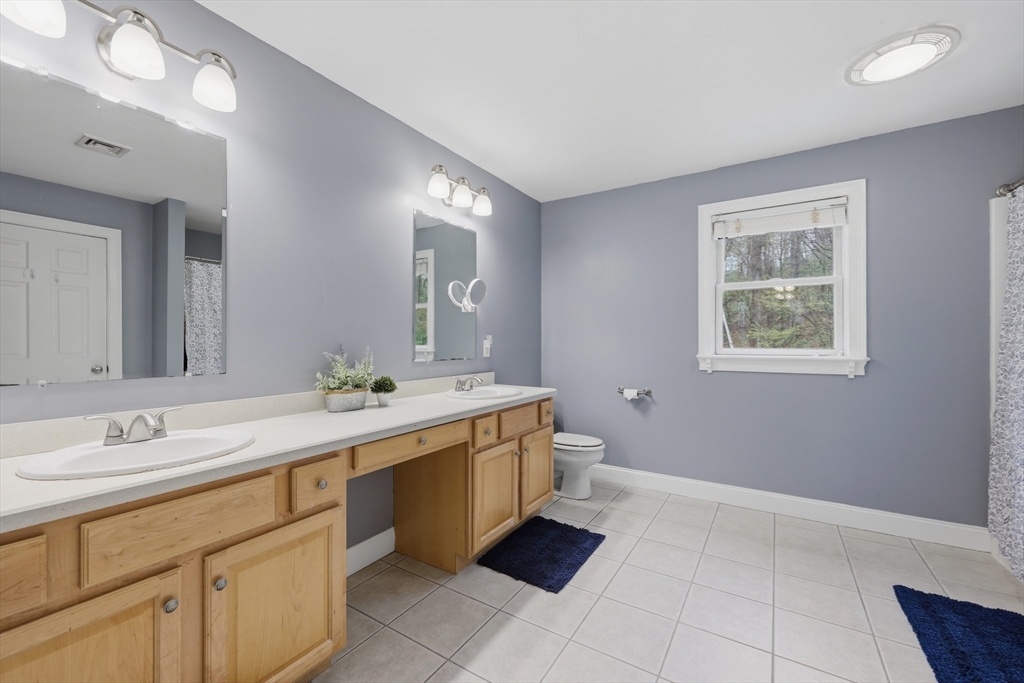 324 West Sutton Road Sutton, MA 01590 - Photo 23 of 42