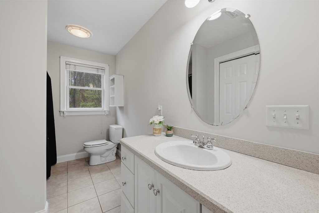 324 West Sutton Road Sutton, MA 01590 - Photo 27 of 42