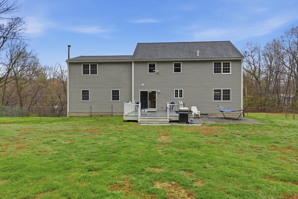 324 West Sutton Road Sutton, MA 01590 - Photo 33 of 42