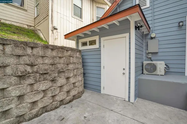 $1,900 | 530 Virginia Street, Vallejo, CA 94590