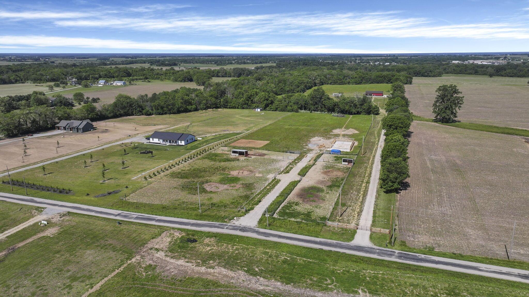 25415 Shoemaker Road Circleville, OH 43113 - Photo 8 of 17