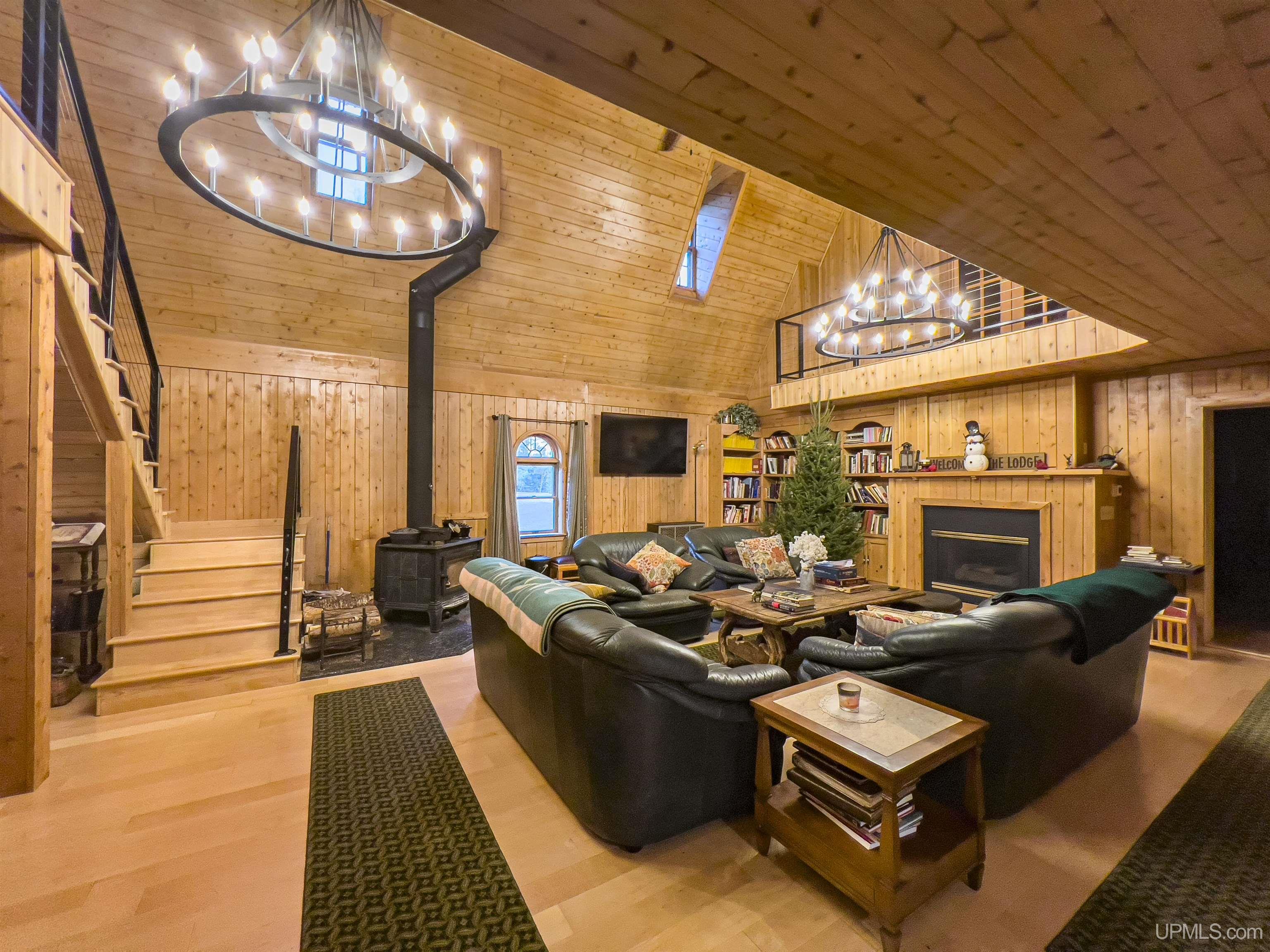 6685 South 75 Road Gladstone, MI 49837 - Photo 14 of 42 Gallery Image 14