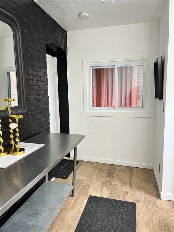 5 State Street, Unit R4 Worcester, MA 01609 - Photo 5 of 25 Gallery Image 5