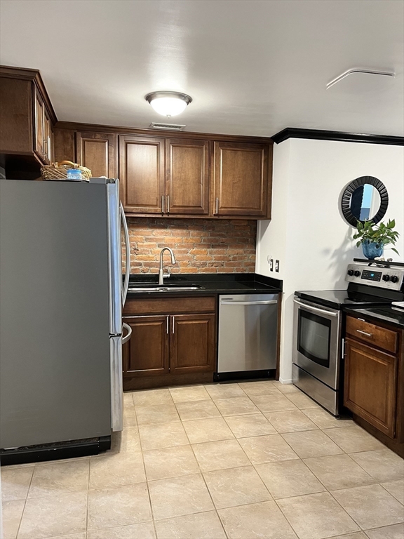 5 State Street, Unit R4 Worcester, MA 01609 - Photo 8 of 25 Gallery Image 8