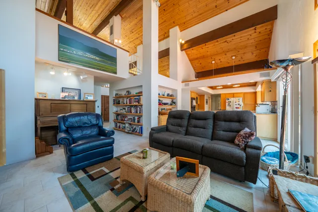 $819,500 | 8846 Goldstone Lane, Redding, CA 96001