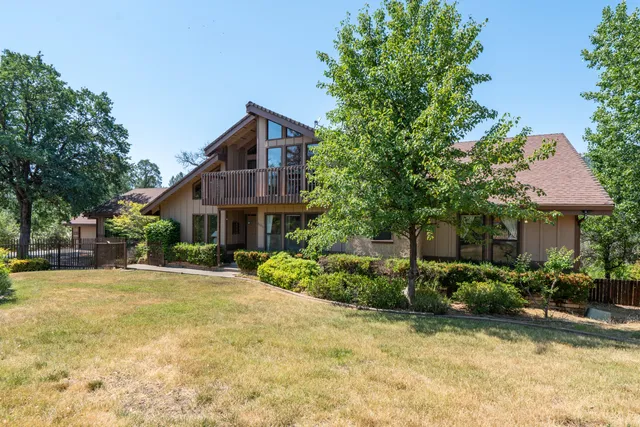 $819,500 | 8846 Goldstone Lane, Redding, CA 96001