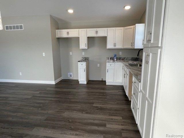 830 Range Road Marysville, MI 48040 - Photo 14 of 31 Gallery Image 14