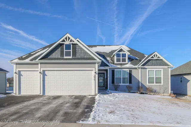 $414,700 | 1015 Persimmon Drive, Genoa, IL 60135