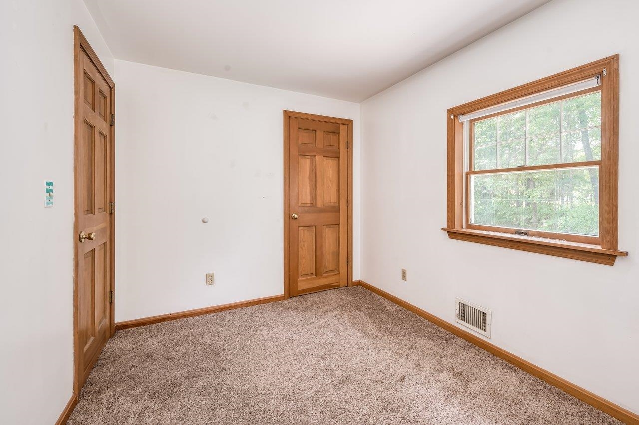 109-111 Whitehall Road Rochester, NH 03868 - Photo 13 of 38