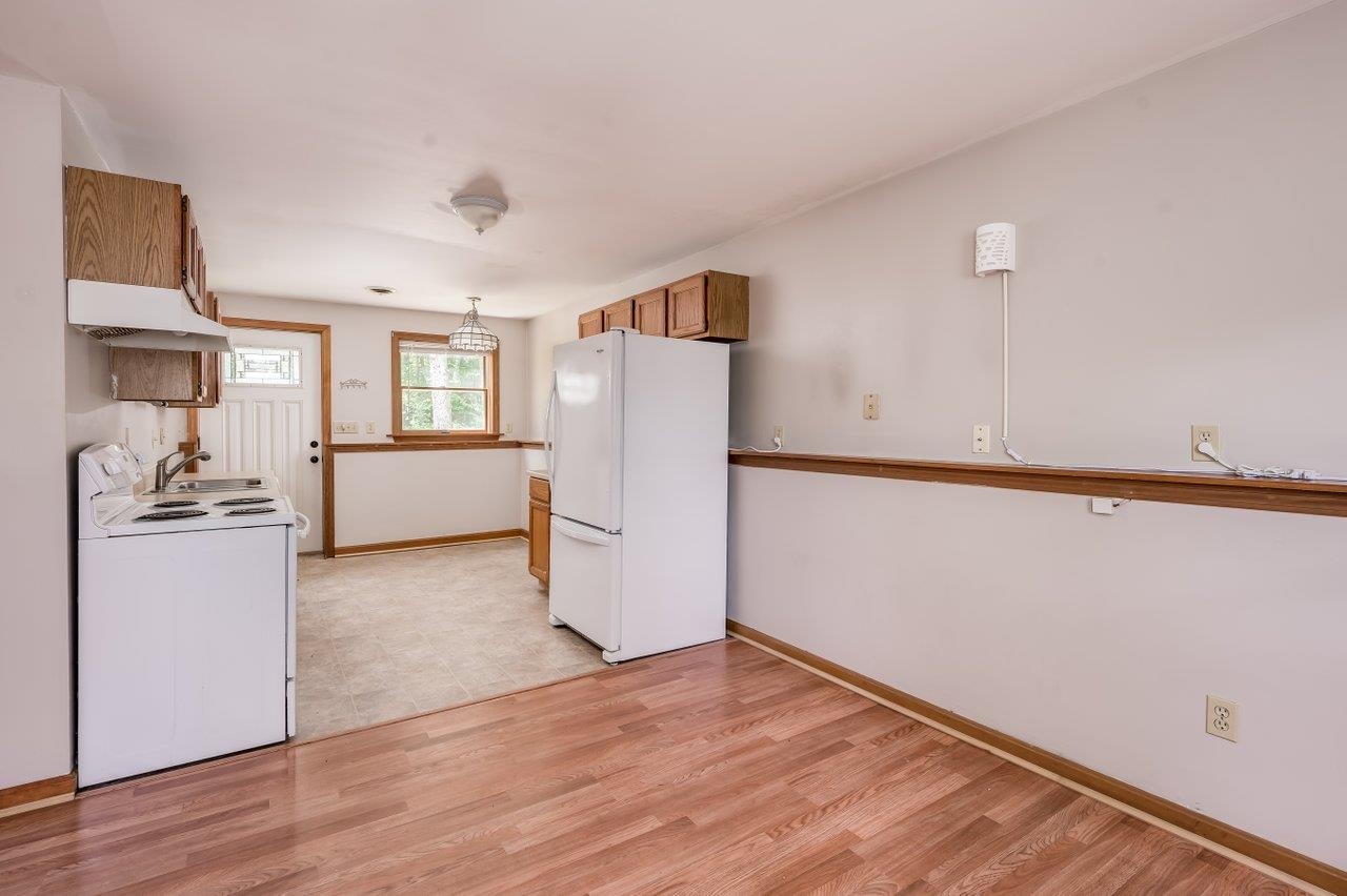 109-111 Whitehall Road Rochester, NH 03868 - Photo 5 of 38