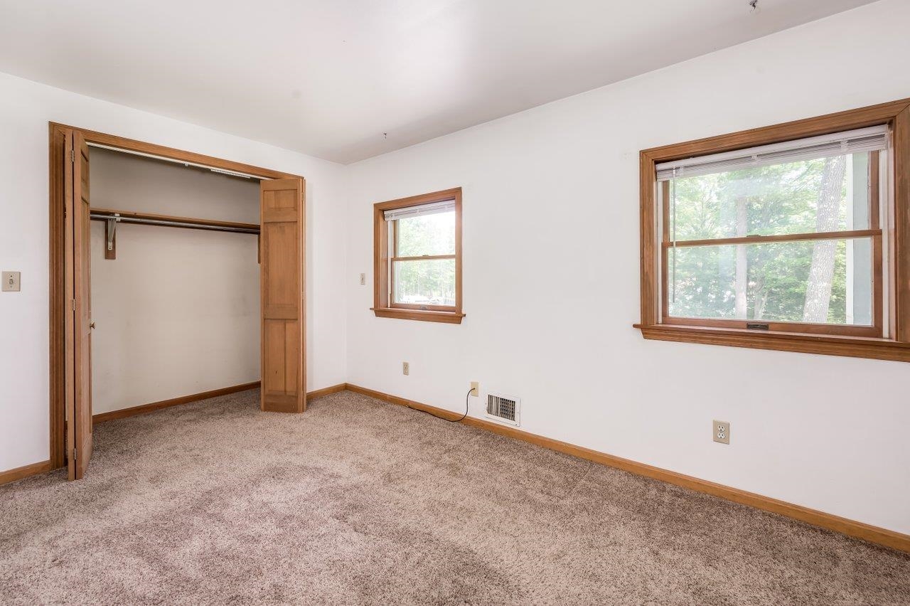 109-111 Whitehall Road Rochester, NH 03868 - Photo 7 of 38