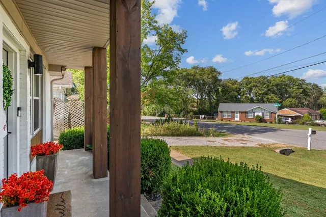 $2,400 | 520 Foundry Drive, Nashville, TN 37209