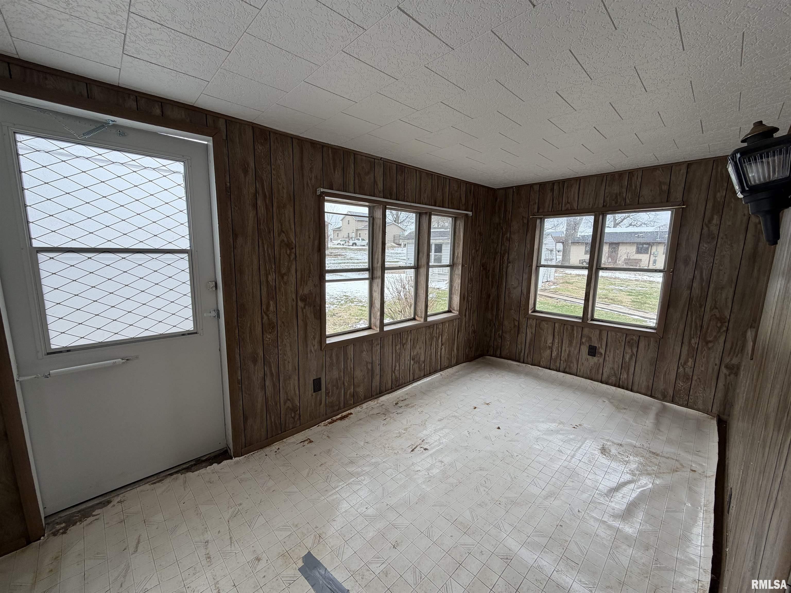 1218 McKinley Street Lowpoint, IL 61545 - Photo 11 of 23