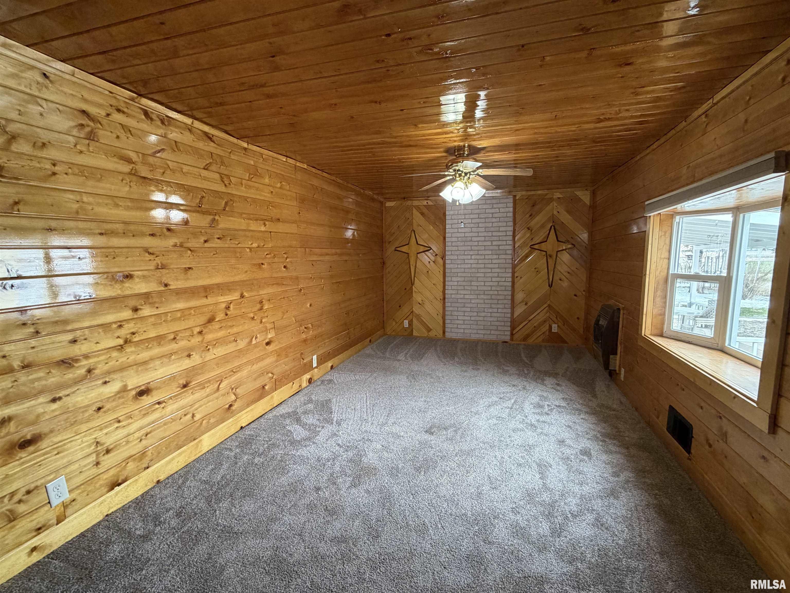 1218 McKinley Street Lowpoint, IL 61545 - Photo 4 of 23