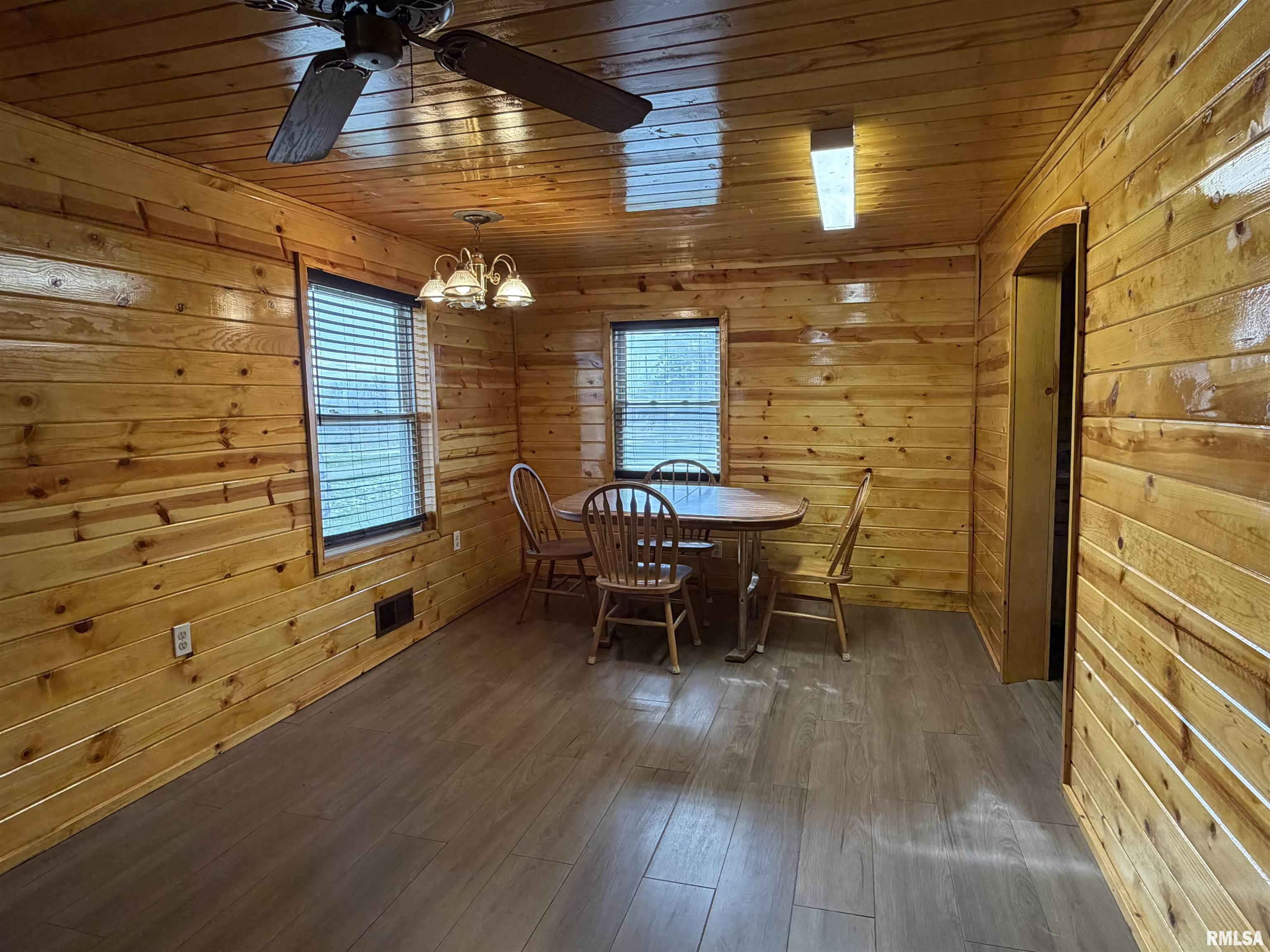 1218 McKinley Street Lowpoint, IL 61545 - Photo 6 of 23