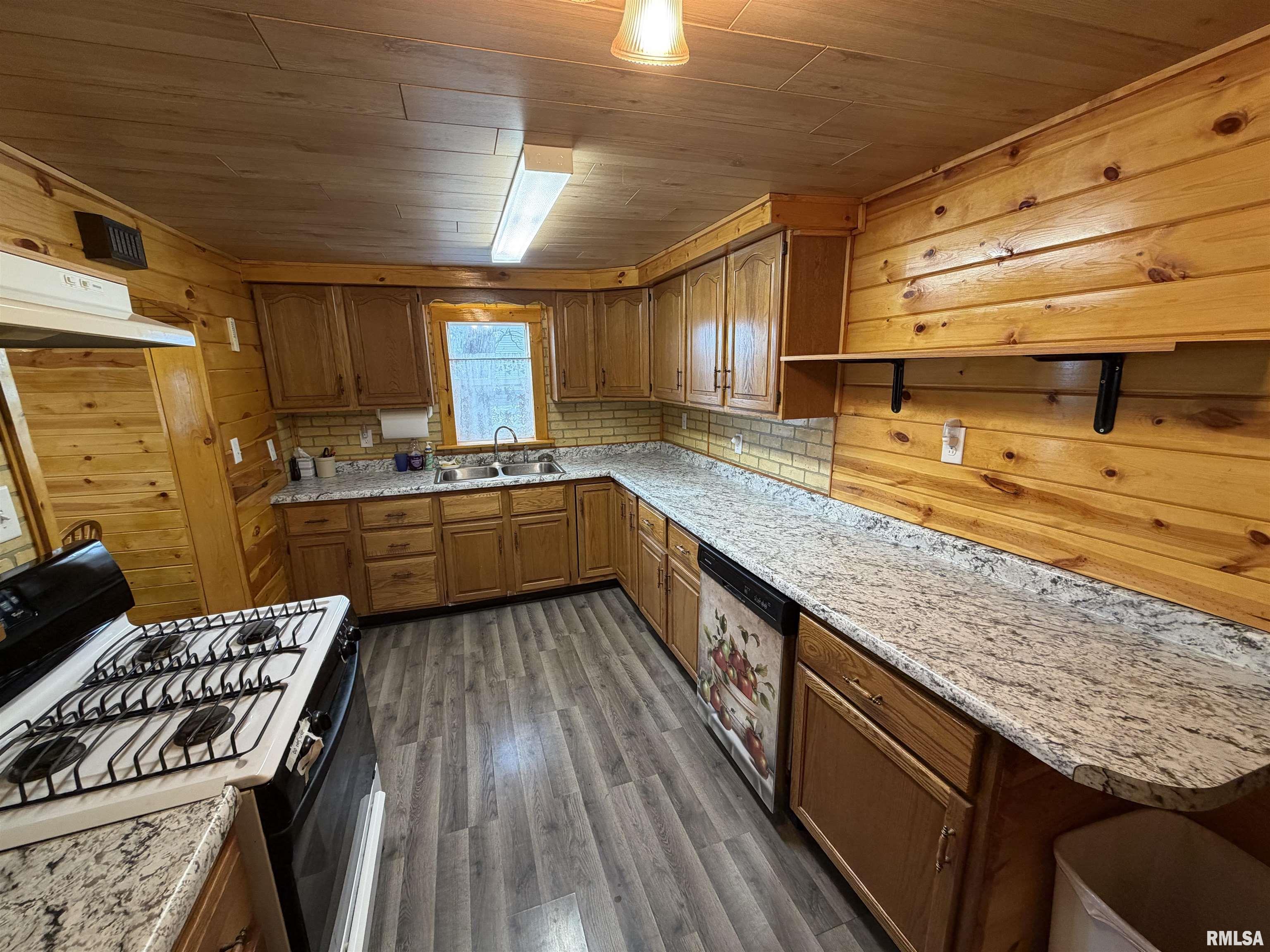 1218 McKinley Street Lowpoint, IL 61545 - Photo 7 of 23