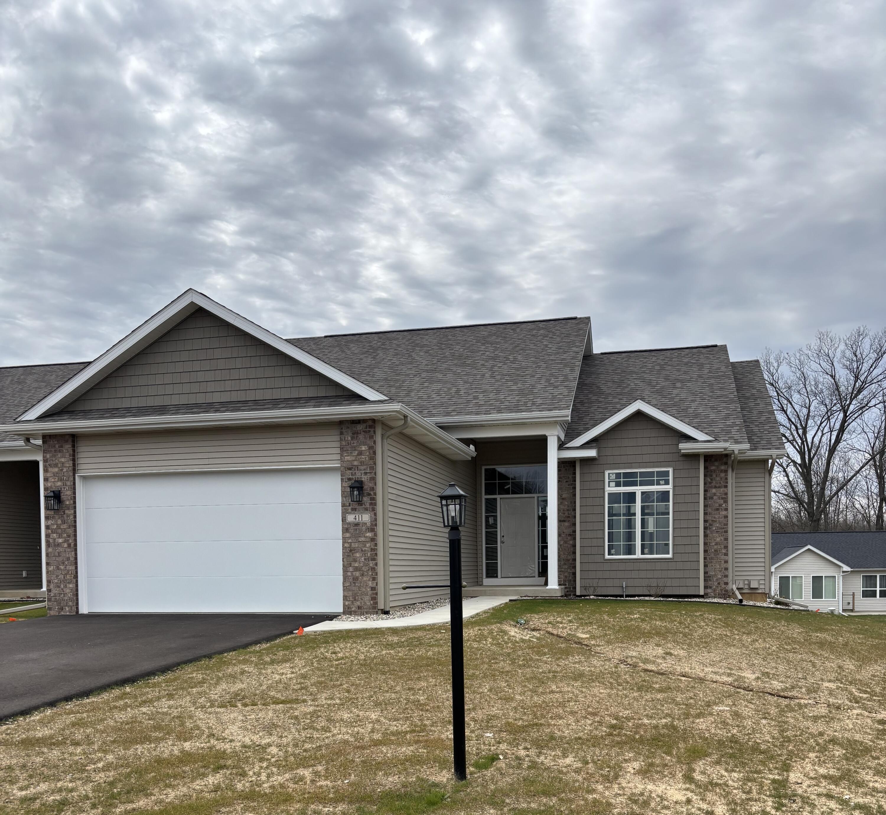 411 Coventry Road Battle Creek, MI 49015 - Photo 3 of 3 411.2