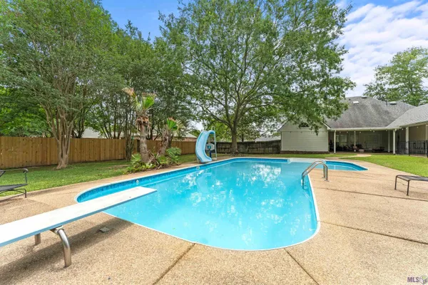 $594,900 | 3607 Red Clover Avenue, Zachary, LA 70791