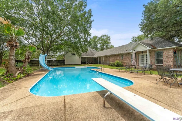 $594,900 | 3607 Red Clover Avenue, Zachary, LA 70791