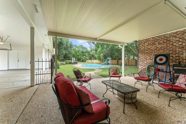$594,900 | 3607 Red Clover Avenue, Zachary, LA 70791
