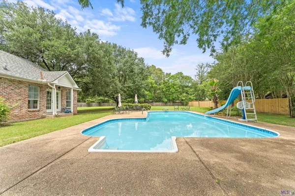 $594,900 | 3607 Red Clover Avenue, Zachary, LA 70791