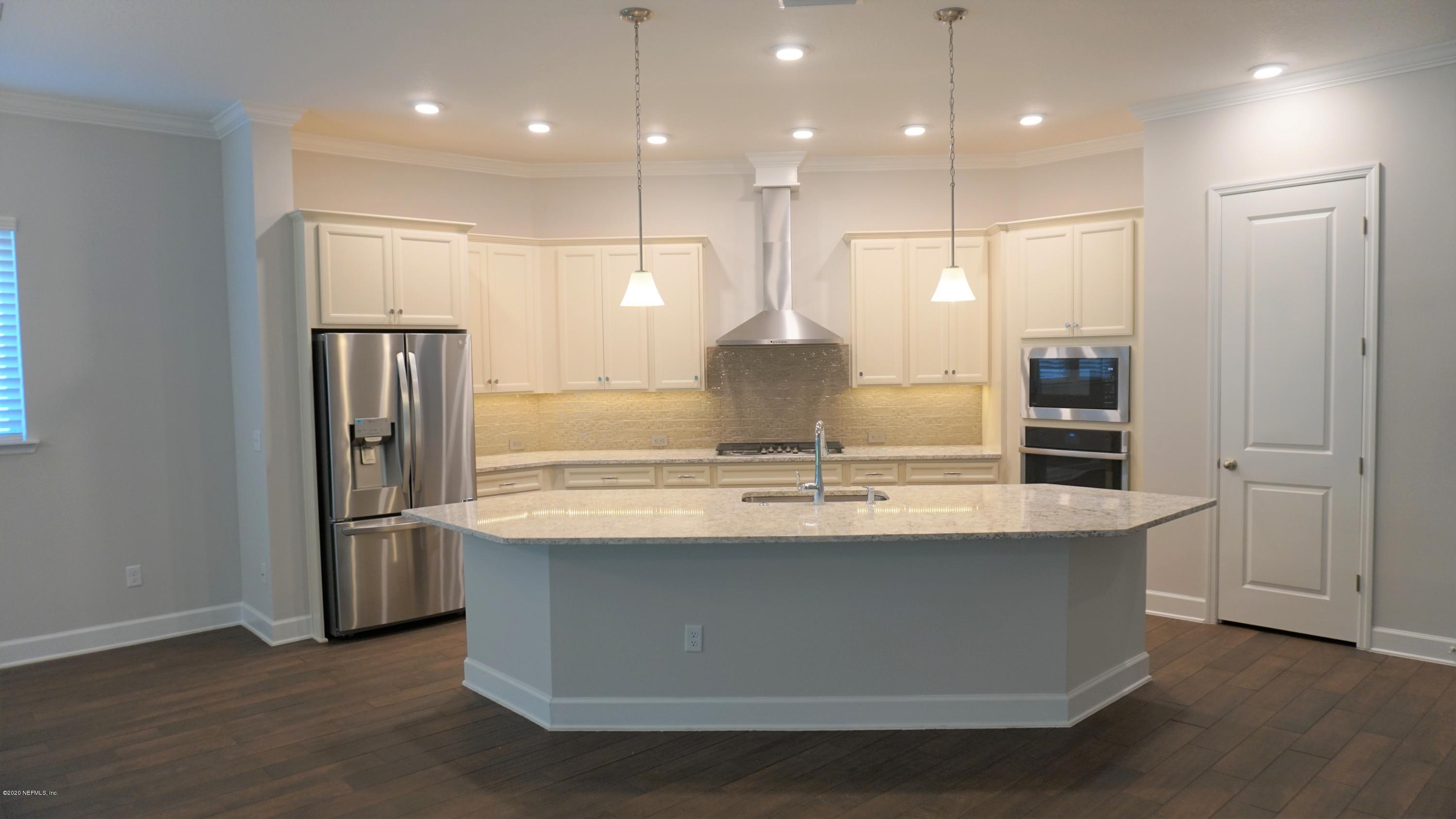 300 Shadow Rdg Trail Ponte Vedra, FL 32081 - Photo 13 of 51 Kitchen