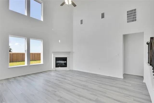 $424,990 | 513 Teasley Drive, Taylor, TX 76574