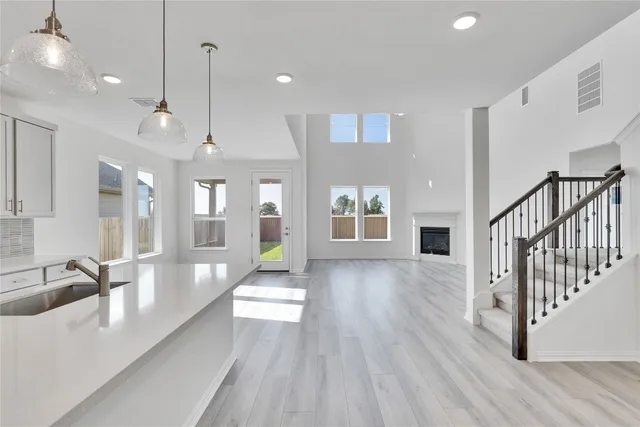 $424,990 | 513 Teasley Drive, Taylor, TX 76574