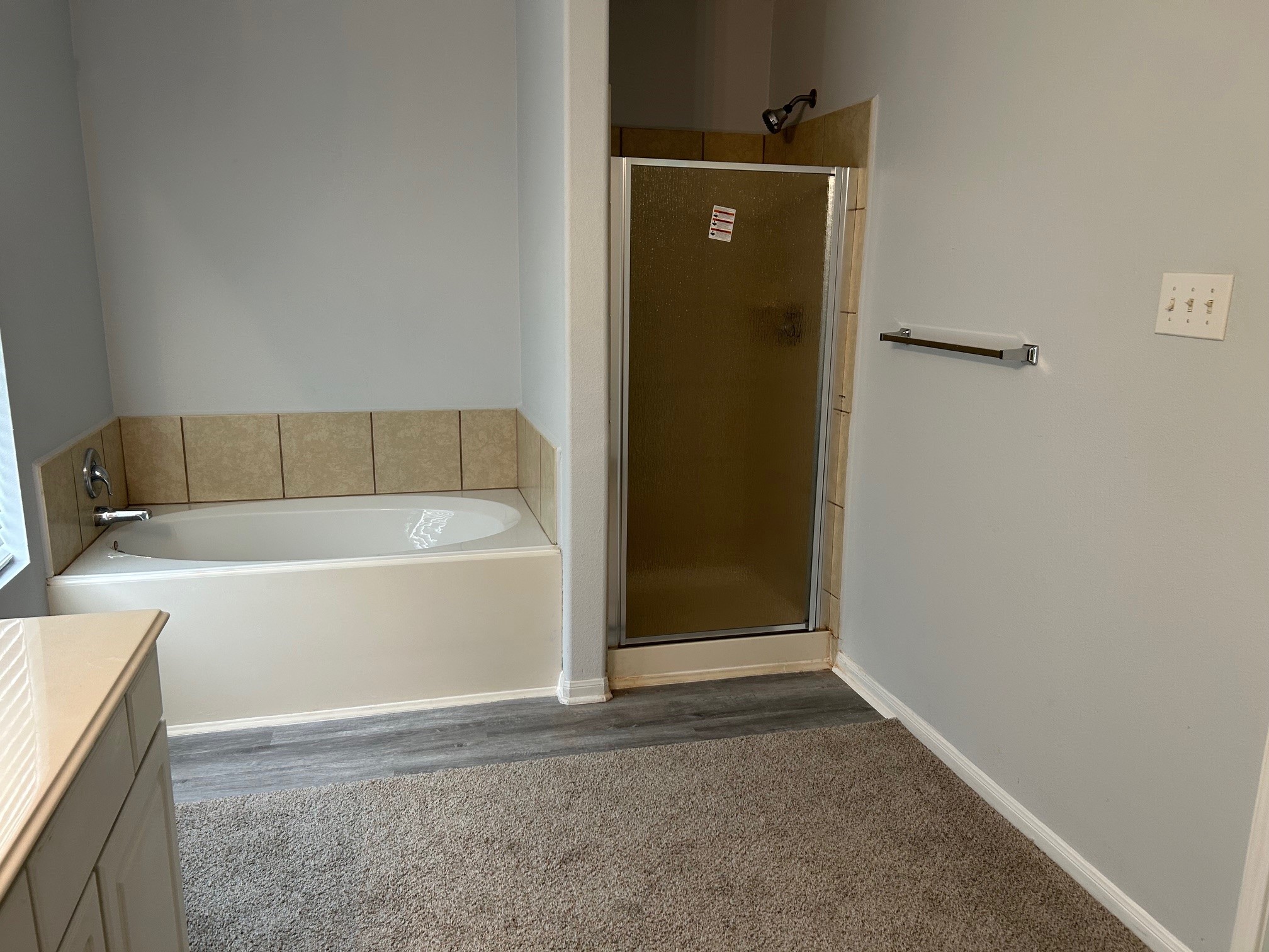 9877 Lace Flower Way Conroe, TX 77385 - Photo 26 of 43 Newly replaced shower door