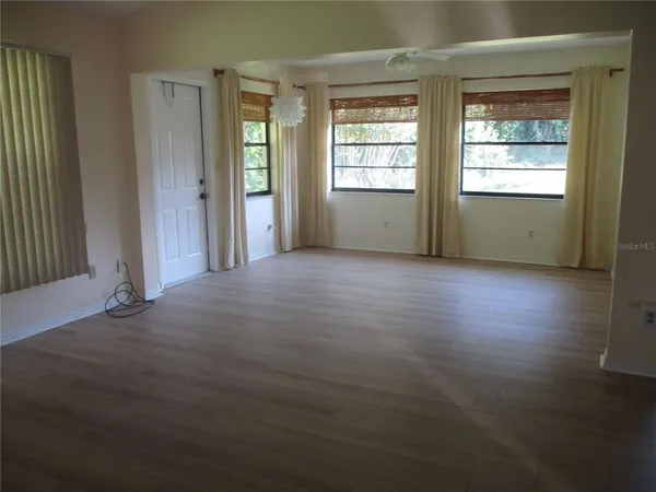 $1,750 | 1750 Atrium Drive, Sun City Center, FL 33573