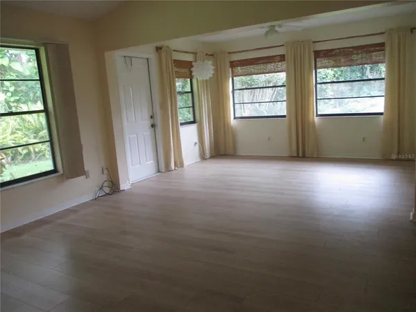 $1,750 | 1750 Atrium Drive, Sun City Center, FL 33573