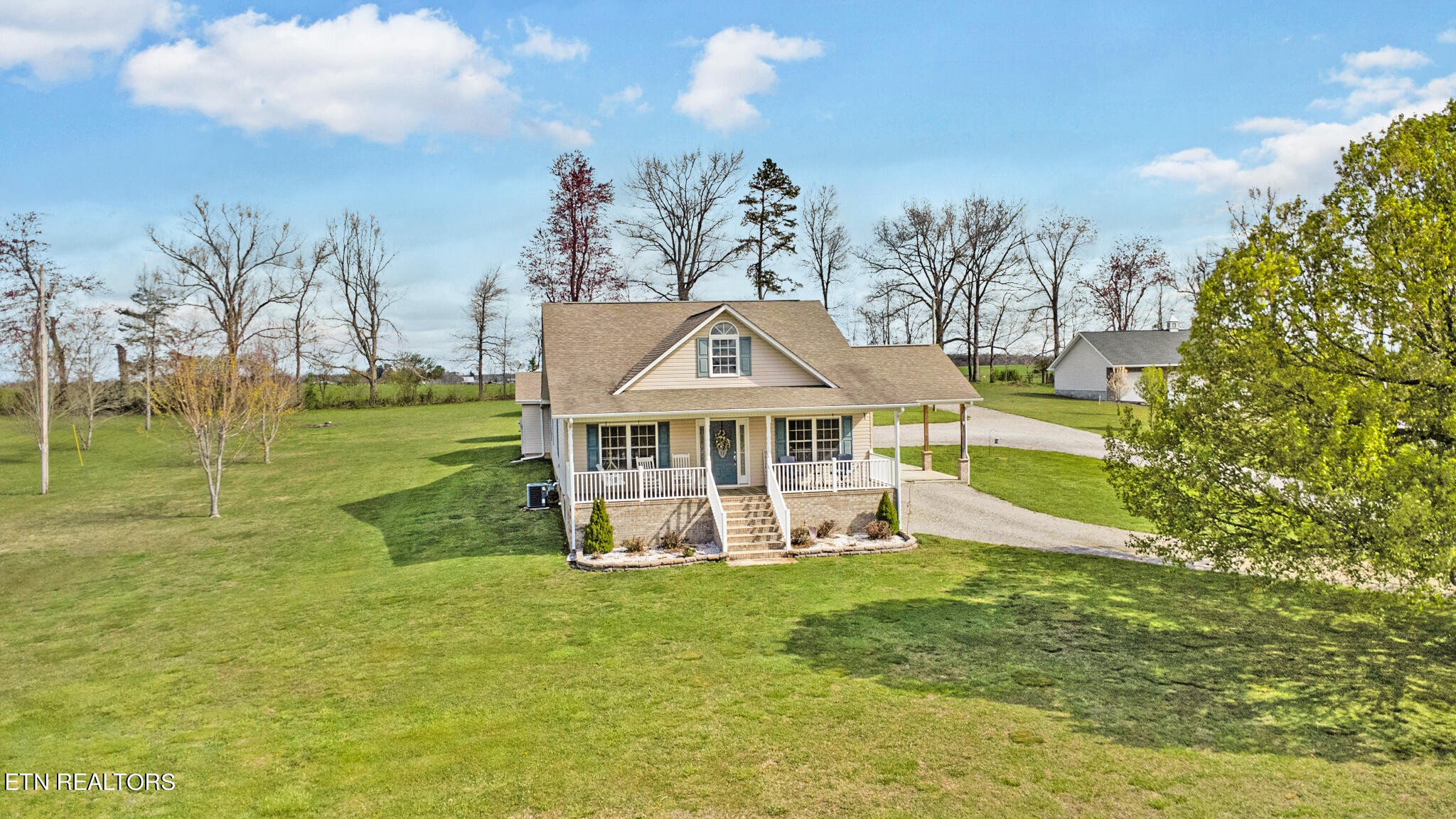 1037 Pine Ridge Lane Clarkrange, TN 38553 - Photo 12 of 46 Gallery Image 12