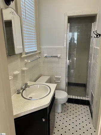 $2,775 | 101 West Augusta Place, Greenville, SC 29605