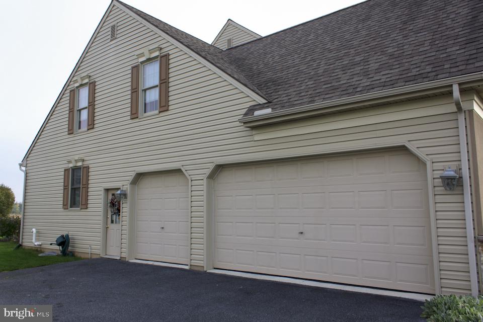 313 Chadwyck Lane Lititz, PA 17543 - Photo 9 of 26 Gallery Image 9