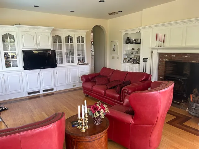 $1,690,000 | 365 Middle Street, Amherst, MA 01002