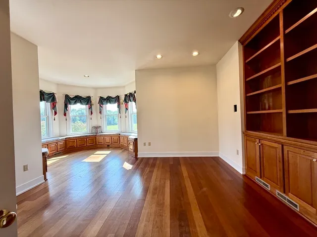 $1,690,000 | 365 Middle Street, Amherst, MA 01002