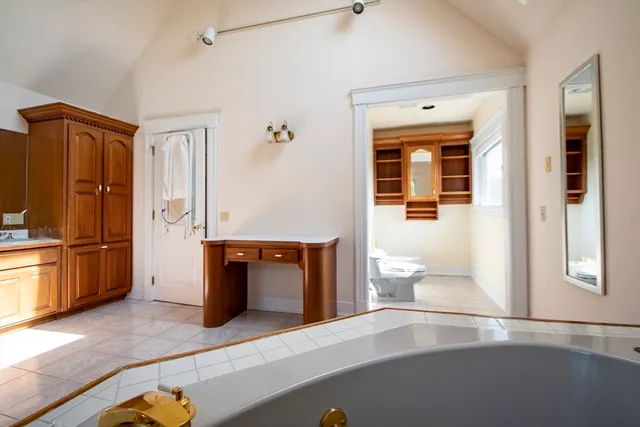 $1,690,000 | 365 Middle Street, Amherst, MA 01002